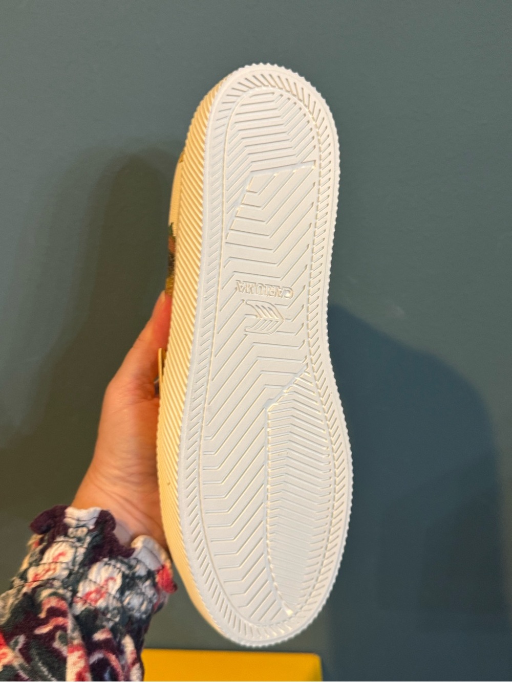 Cariuma Vincent Van Gogh Museum Sunflowers Canvas Sneakers Size 8.5, New in Box - Picture 5 of 7